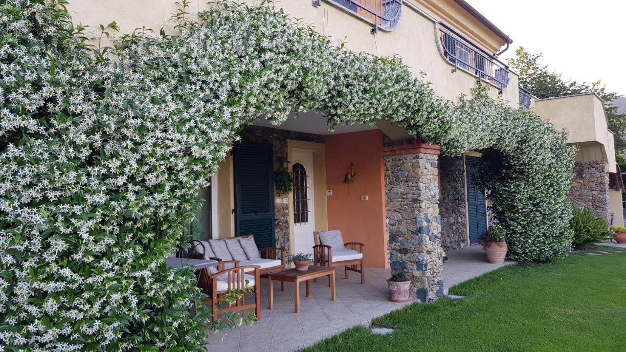 Villa Claudia Quiliano エクステリア 写真