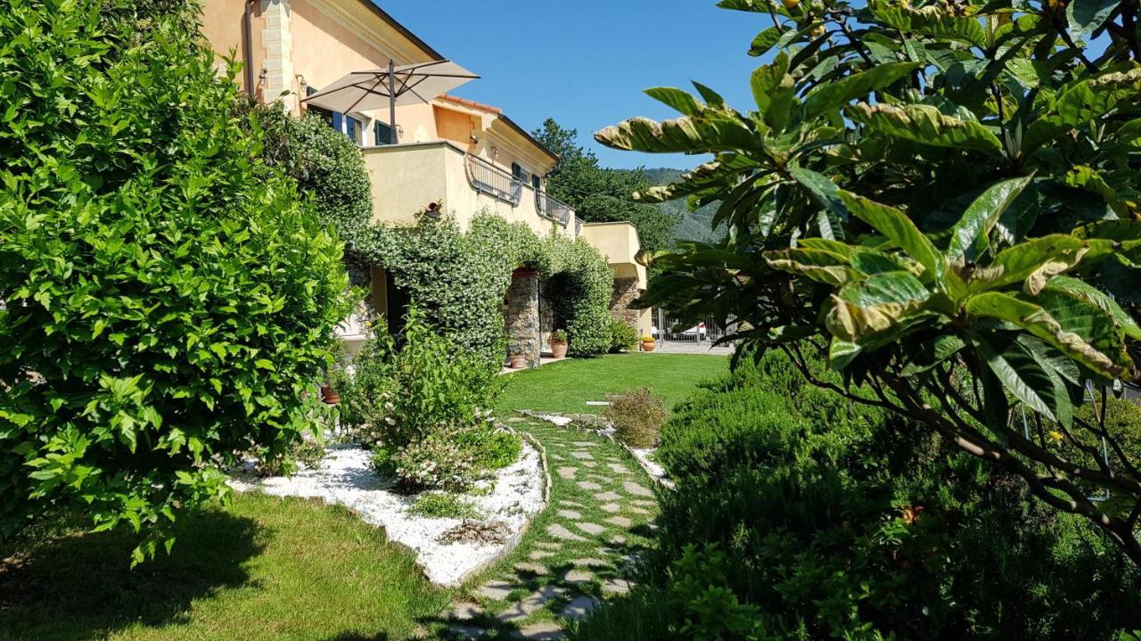 Villa Claudia Quiliano エクステリア 写真