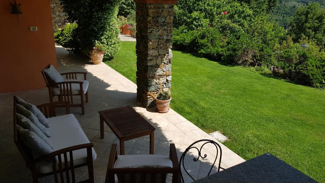 Villa Claudia Quiliano エクステリア 写真
