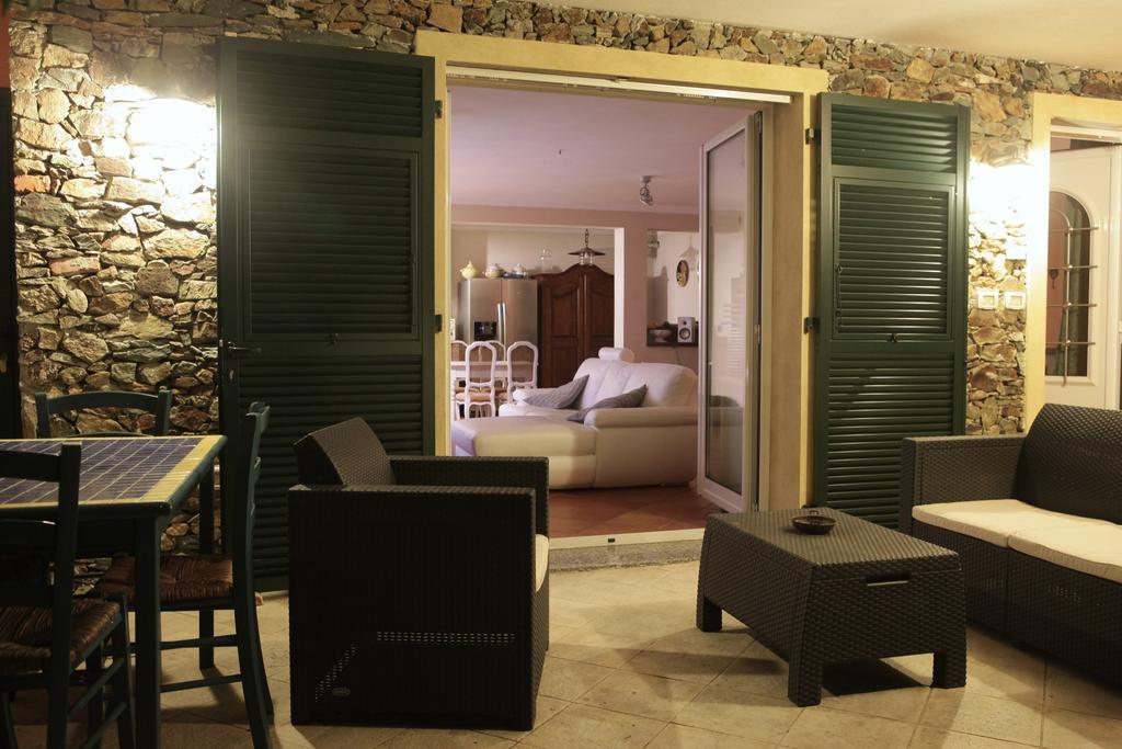 Villa Claudia Quiliano 部屋 写真