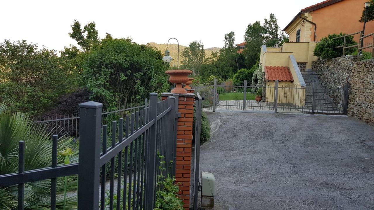 Villa Claudia Quiliano エクステリア 写真